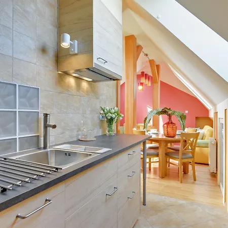 Апартаменти Lion - Avocado *