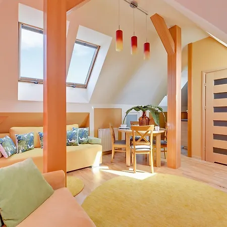 Апартаменти Lion - Avocado *