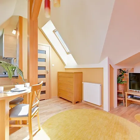 Lion - Avocado Апартаменти *