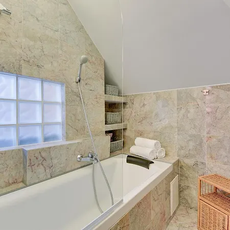 Апартаменти Lion - Avocado Сопот